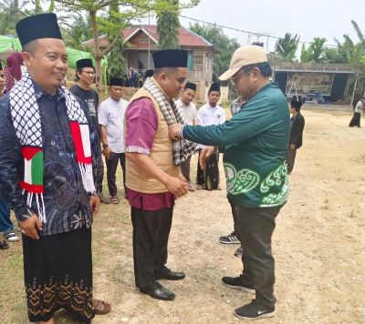 Abdul Wahid Buka Kegiatan dan Lepas Kafilah Hari Santri Ke Dumai
