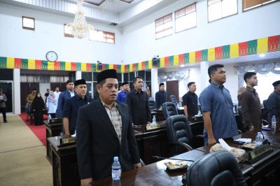 Bupati Anton Apresiasi DPRD Rohul, Hari Libur Tuntaskan Pembahasan 4 Ranperda Penyertaan Modal Rp34 M, Ekonomi Syariah Dan UMKM Rohul Diperkuat