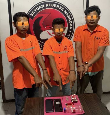 Digrebek Saat Pesta Sabu dan Ganja di Rumah Kosong, Polisi Amankan Tiga Pria