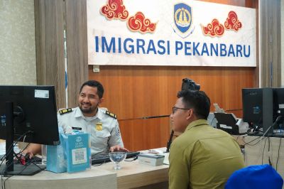 IKAN PATIN Permudah Pengambilan Paspor di Pekanbaru, Status Bisa Dipantau Secara Digital
