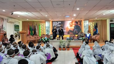 Jangan Lawan Kantuk dengan Kopi! 350 Mahasiswa UMRI Diingatkan Bahaya Berkendara Saat Lelah