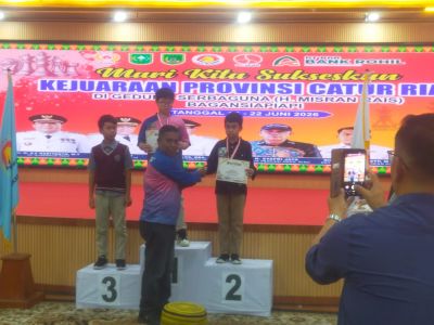 KejurProv Catur Riau Ke 37 ,Ketua Percasi Saipul Tarmizi Pemberian Perhargaa Bagi Atlet Juara