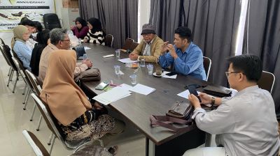 LKBH SMSI Riau Gelar FGD bersama Redaksi Pers Kampus Catra Media