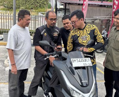 PCX Ngaspal Bareng Bapack, Perkenalkan Keunggulan Motor Honda PCX bersama Komunitas