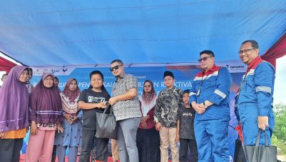 PHR Santuni 50 Dhuafa, Reaktivasi Kanal dan Perbaikan Jalan Jadi Solusi Banjir di South Bekasap Duri